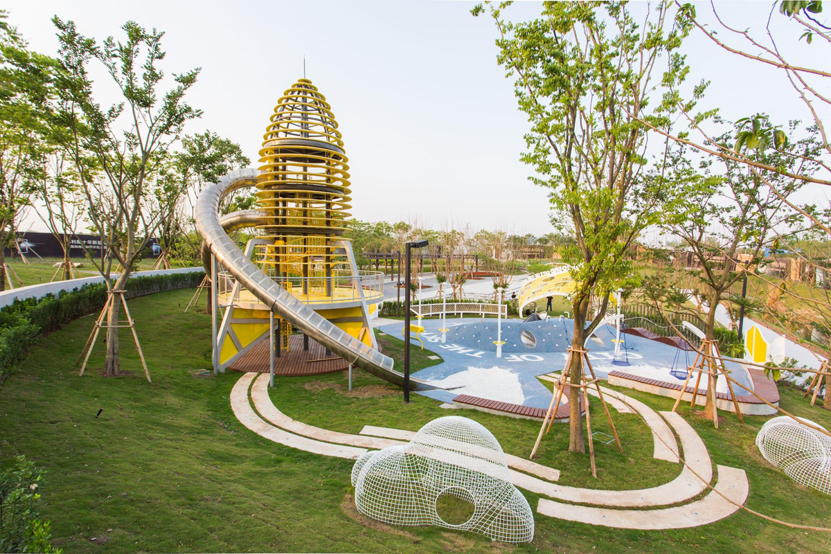 主题公园游乐设备